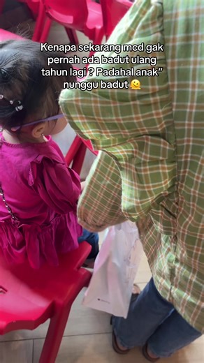 Apa udh gak di adain badut lagi ya ?? @McDonald’s #ulangtahun #badutlucu