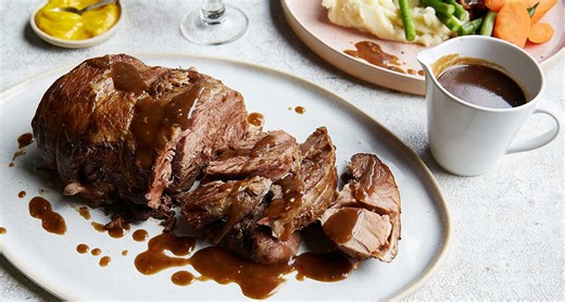 Slow cooker leg of lamb