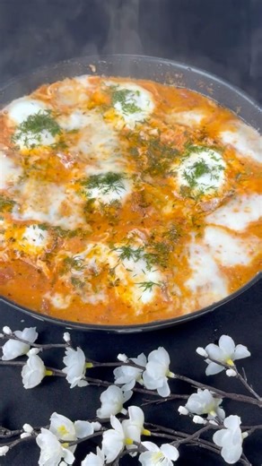 Quick & Delicious Shakshuka in One Pan #breakfastsandwich #homecuisine #foodie