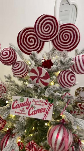 Christmas CandyCane Mistletoe on TikTok