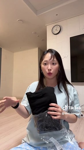 Korean Fashion Trends | Ana Coreana Outfits Explained