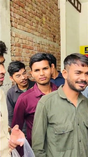 Teacher with students, Utkarsh coaching jaipur