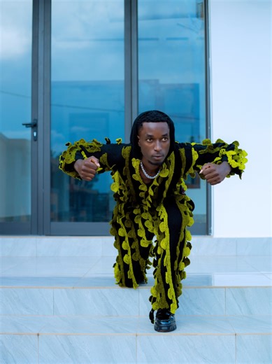 crazy style from yarn#kigalitok #africanarts #Handmade #Rwandaknitting #Rwandafashion