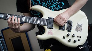How to Prevent Note Fumbling and Improve Fretboard Control