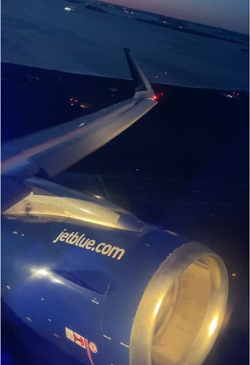 Steep morning takeoff out of BOS on Thursday! #planes #airplane #aviation #jfk #newyork #airbus #a320 #bos