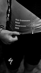 The leader’s jersey of the Škoda Swiss Bike Cup, produced by Cuore of Switzerland, is fully personalized and crafted to the highest quality. For every rider, earning the honor of racing in this prestigious jersey is a true goal—and defending it is an even greater achievement. Thank you @cuoreofswiss for your support 🤝🙏 | Swiss Bike Cup