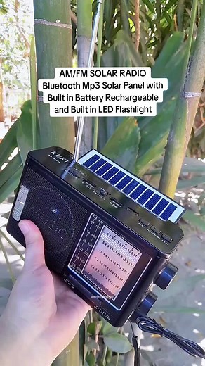 AM/FM SOLAR RADIO Bluetooth Mp3 Solar Panel Rechargeable with LED Flashlight