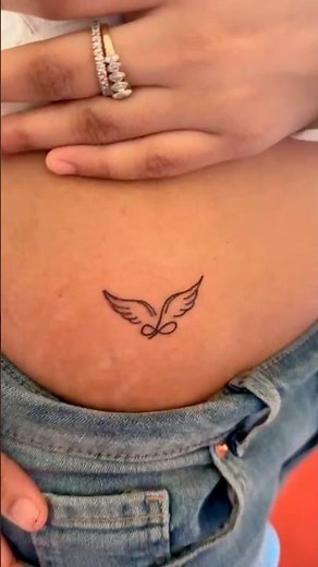 Minimalist Waist Tattoo Ideas for Girls 💖 | Fine Line Tattoo #tattooart