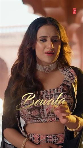 Not every love story finds a happy ending.. 🌧️ 💔 “Bewafa” — a tale of heartbreak, now streaming everywhere.. !! #Bewafa #OutNow @heenakhanofficial99 @mr.dope_official @aayushrmaaa @yugofficial #VKEditz #PunjabiSong #TSeriesApnaPunjab | T-Series Apna Punjab