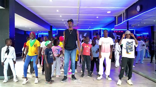 Tikitaka dance challenge @theluchi #latifwalla #kibragoldendancers