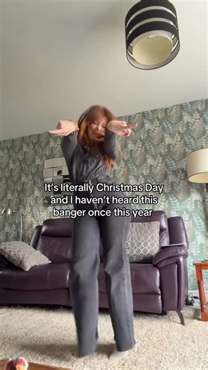 Lucii 🦇 on Instagram: "And if I say this version is better..? Happy Christmas !