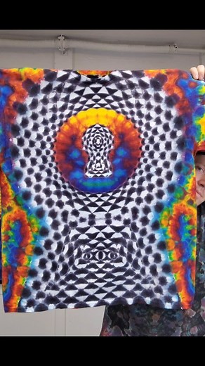 24K views · 724 reactions |  Unlock and step through ♾️ . . . #tiedyereveal #monochromeart #blackandwhite #rainbow #keyhole #portal #manifestation #destiny | Dyeing Light Creations | Facebook