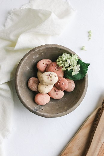 DIY Essential Oil Fragrance Stones