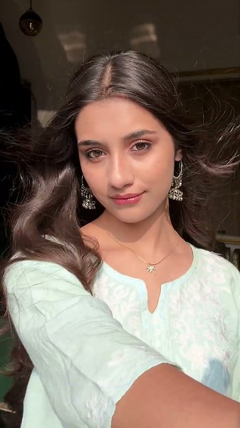 Saiyaara Inspired Soft Glam Look | Dewy Skin & Emotional Eyes Makeup Tutorial for Indian Skin