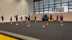 Peewee Level 1 Cheerleading Competition in Berlin