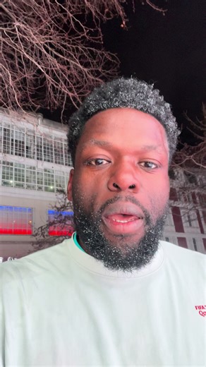 « There are many ways to exercise » Lead by example early morning training fresh ❄️🥶first of all we all thanks God every single morning when I awake up how bless are we to be alive 🤲🏽🤲🏿🤲🏻 . It’s been a long time my people that you haven’t see my face but we are still there doing a lot shadow work not much talk only actions #lazolamethod #lazolacoach #fitnessmotivation #leadership #positivity