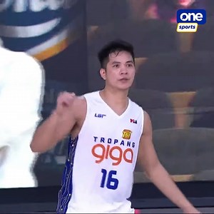 Smooth! RR Pogoy with the moves and back-to-back Js para sa TNT Tropang Giga. #PBATayoAngBida #PBATuloyAngLaban #PBAonOneSports | One Sports