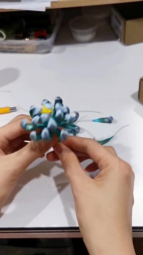 So beautiful diy idea🥰#foryou #diy #idea #satisfying #learnontiktok #beautiful #trick #tipsforgirls #foryoupage