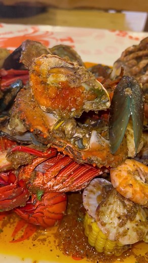 Seafood in a Bucket - Delicious Seafood Overload | Food Tour & Recommendations
