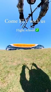 Come fly! 🪂 #flytorrey #torreypinesgliderport #southerncalifornia #californiadreaming #californiacoast #californiablogger #sandiego #losangeles #orangecounty #bucketlistadventures #bucketlistcheck #paragliding #paragliderpilot | Torrey Pines Gliderport