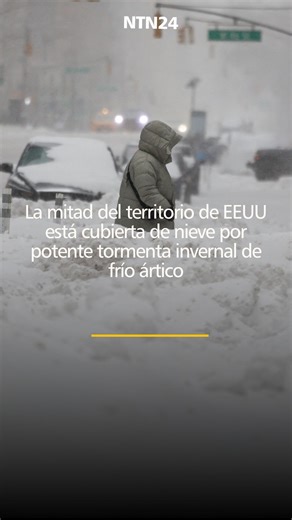 NTN24 on Instagram: "Una potente tormenta invernal azota gran parte de Estados Unidos dejando un saldo de al menos 30 personas fallecidas, mientras millones de hogares permanecen sin electricidad y 15 estados mantienen declaratorias de emergencia por las condiciones climáticas extremas."