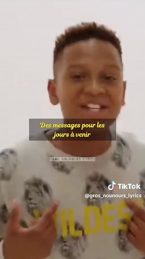 Kids United - On écrit sur les murs (Lyrics)