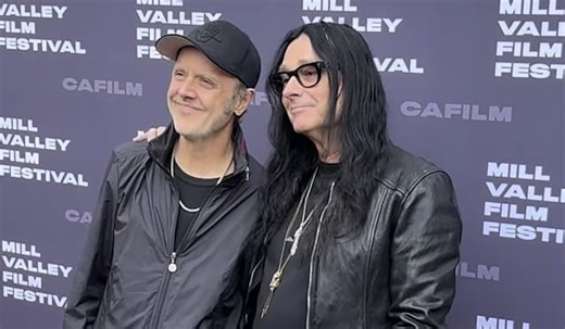 LARS ULRICH On METALLICA's Relationship With Band's Fans: 'It Really Is About Community And Collective And Sharing Experiences'