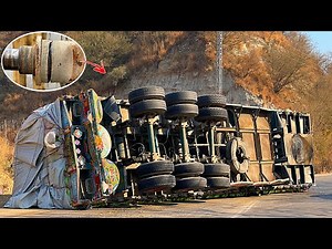 Emergency Repair! Truck Rear Axle Breakdown Due to Heavy Load Disaster