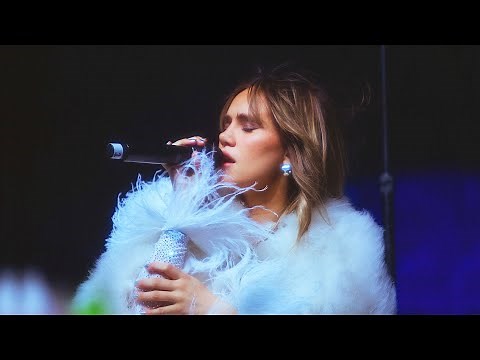 Suki Waterhouse - Faded (Live from Coachella)