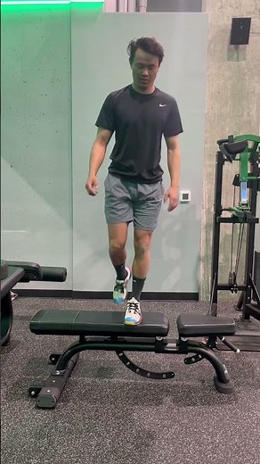 Forward step ups (bodyweight)