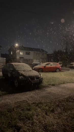 First Fall of Snow This Season in Coventry