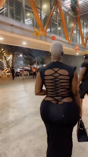 SymbasErothick | Periodt! #Cute #baldy #haircut #blondehair #happy #africa #symbaserothick #curvy #love #lagos #9ja #black #beauty #travel #skin #ebony... | Instagram