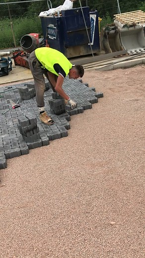 Slapping them down today. Fresh Tuesday’s. #80ml #blockpaving #WorkThisWay #paving #satisfaction #noises #sounds #satisfyingsounds #pov #fyp #foryou