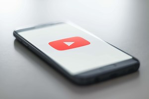 YouTubeでおすすめのおもしろい動画をまとめてみた【最新版】暇つぶしにも最適で勉強になるようなコンテンツもあり