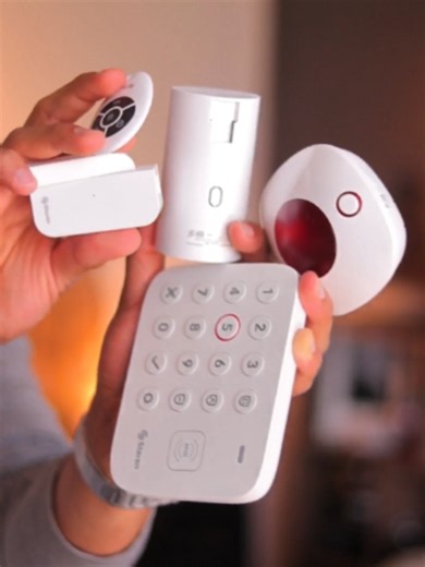 ¡Protege tus espacios de forma inteligente! 🏠🔐 📲 Controla la alarma desde Steren Home. 🚨 Recibe alertas y activa sirenas de hasta 120 dB. 🛡️ Incluye sensores de movimiento, puertas y ventanas. 🗣️ Compatible con Alexa y Google Assistant. 👉 Seguridad y control siempre a tu alcance. #Seguridad #SterenHome #SmartHome #Alarma