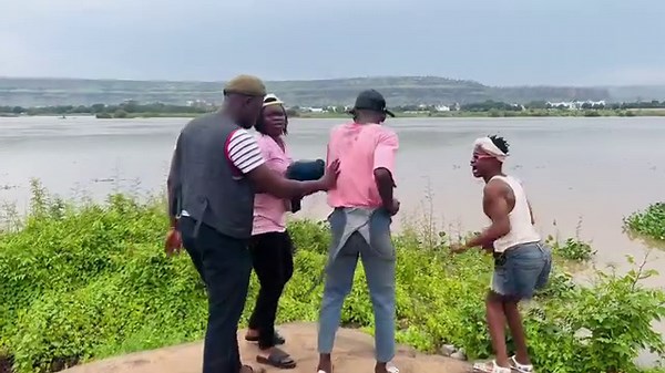 Le nouveau propriétaire de tous les fleuves du Mali…… | Yaro