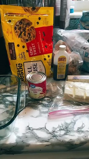 Chocolate chip cookie dough fudge. Recipe from Liviabenson. #fudge #fudgelovers #chocolatechipcookiedough #easy #easyrecipe #easydessert #satisfying #nobakedessert #nobake | Ashia Bates