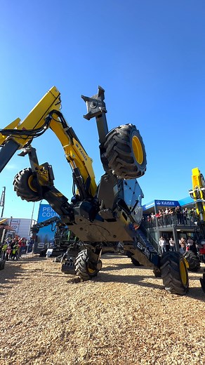 616K views · 15K reactions | Kaiser spider excavator demonstration | Awesome Earthmovers | Facebook