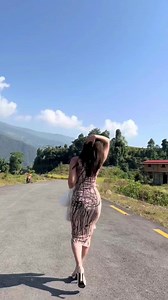 Hips, Lips, Eyes, Thighs sab gazab... #fyp | Torsha