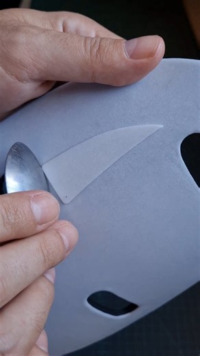 Throwback to the No Face mask I made from Spirited Away! I used 5mm EVA foam as the base and covered it with Worbla Pearly Art, added the raised markings and black rubber mesh for the eyes and mouth! I sewed up a black under dress and some torn look robes for the cowl that the mask is attached to, which blends in with the long black gloves I made from the same fabric. ✨️ . #cosplayersofinstagram #wip #diycrafts #studioghibli #spiritedaway #noface #studioghibli #art #workinprogress | Lucas Michae