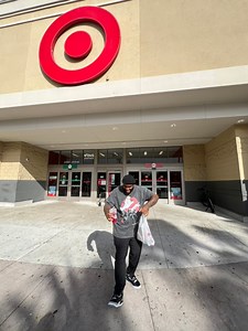 192K views · 8.3K reactions | Rell with the tutorial on how to shop at Target while remaining a real one #foryou #Reels Ayorook | Kitchen aka FatandFunny | Facebook