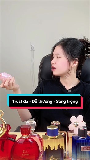 Chai này màu hồng dễ thương quée i 😍🫰 #nuochoacharme #charmeperfume #ilovetiktok #xuhuongtiktok #fyp