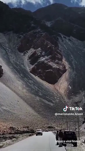 Planalto do Pamir: O Teto do Mundo em detalhes