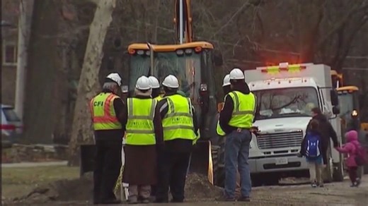 Controversial Chicago pipe replacement program allowed to move forward