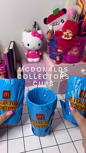 McDonald's Hello Kitty Collector Cups Unboxing