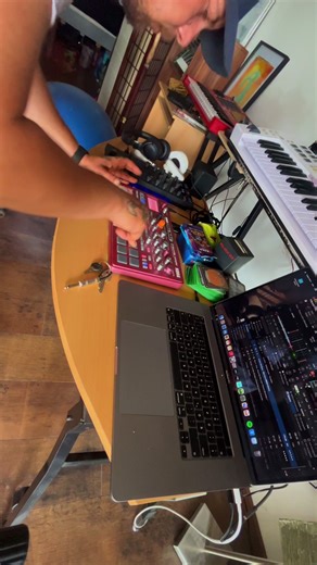 #hasentekk #marsimoto #greenberlin #electribe #electribe2 #electribe2s #summer #summervibes #electribelovers #electribesampler #goodtimes #hardtekk #tekkers #tekke #hardtekkliebe #hardtekk4life #vyp #jam #homejam #homejamming