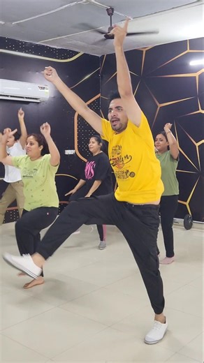 Gasolina | High intensity Workout | #akashvermadancefit