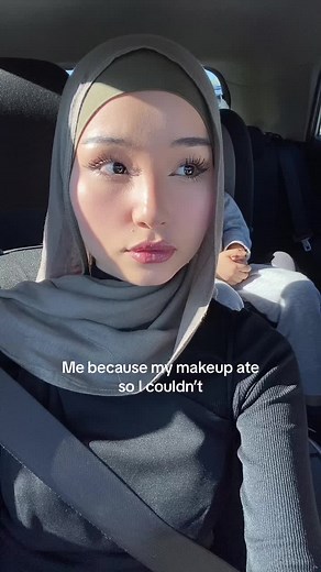 Makeup Over Breakfast: A Sleepy Choice