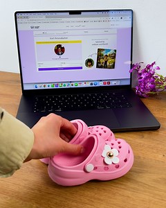 She needed shoes to visit Dr. Dino, and she got a personalized book to explore 🌎💫 Shop Now: https://wonderwraps.com/ | Handy Dandy