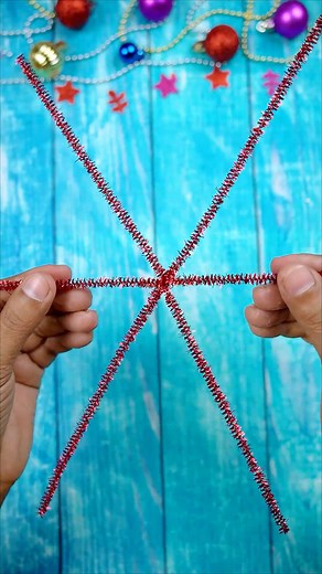 96K views · 698 reactions | Make a sparkling snowflake using pipe cleaners! ✨ A fun, quick, and beautiful Christmas craft perfect for decorating your tree, windows, or gifts.  | Creative Art & Craft Ideas | Facebook